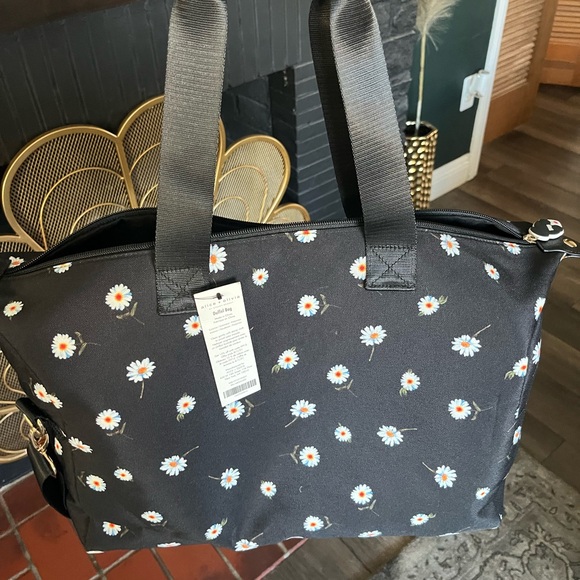 Alice + Olivia Daisy Duffel Weekender Bag NWT - Picture 3 of 7